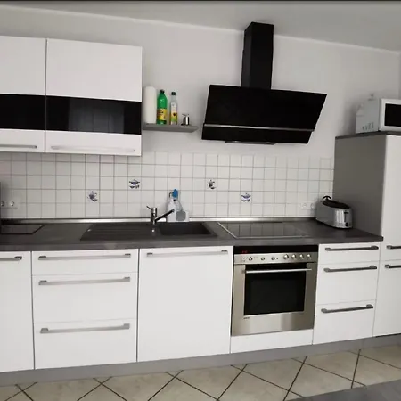 Apartment Ferienwohnung In Westum Mit Terrasse - B48501 *